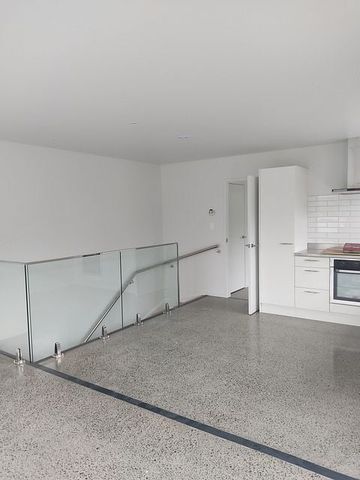 Moden Conveinent Living in Warkworth - Photo 4