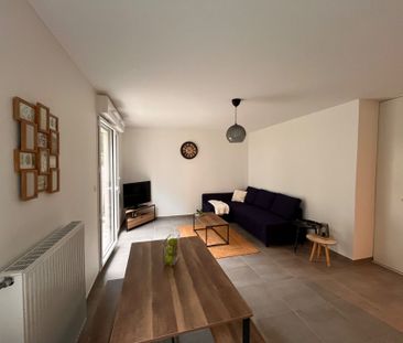 Location Appartement 1 pièce 37m² VILLEURBANNE 69100 - Photo 2