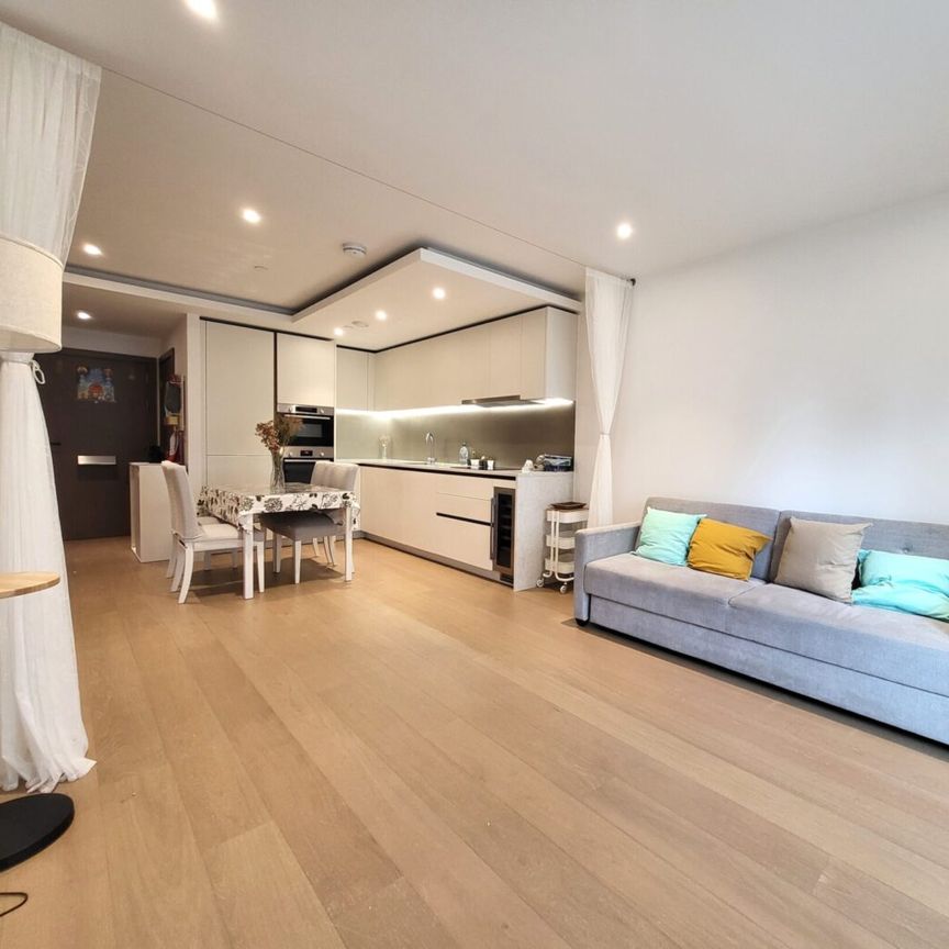 Hammersmith, W6, London - Photo 1