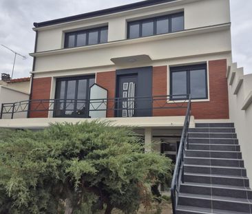 Location Appartement 3 pièces 43m² FONTENAY SOUS BOIS 94120 - Photo 2