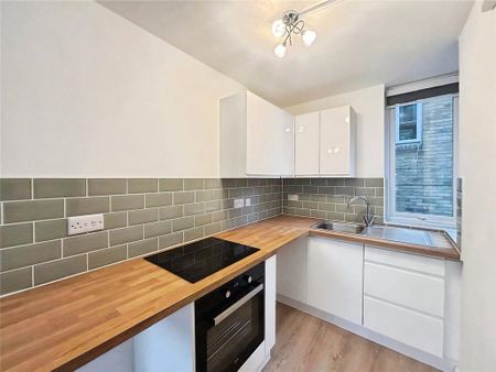 1 bedroom flat to rent - Photo 4