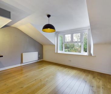 2 bedroom Flat To Let - Photo 4