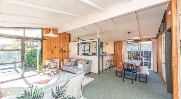 WHANGANUI EAST - 3 BEDROOMS - Photo 1