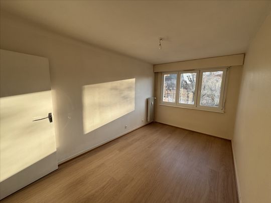 Location Appartement 5 pièces 98m² - Photo 1