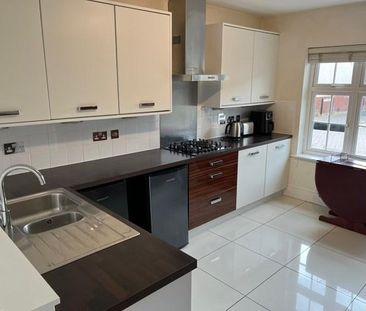 2 bedroom house share to rent - Photo 1