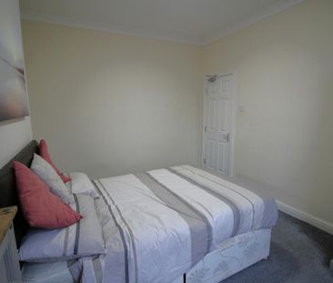 1 bedroom in a house share to rent - Photo 6