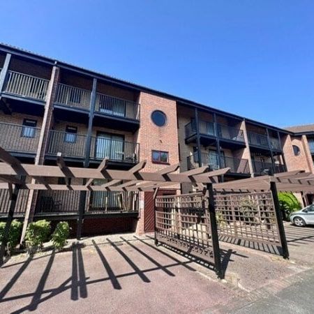 Castle Gardens, NG7, Property for rent - Photo 1