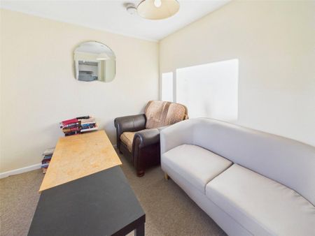 4 bedroom terraced house to rent - Photo 2