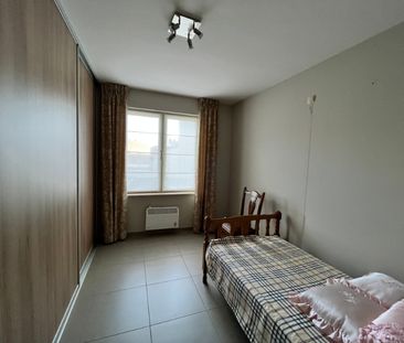 Vernieuwd 2-slaapkamer appartement te huur - Photo 1