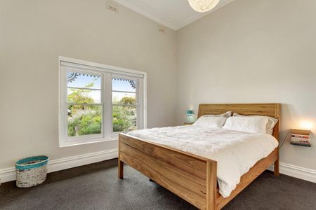Be The Envy of Your Friends in Westgarth - Photo 3