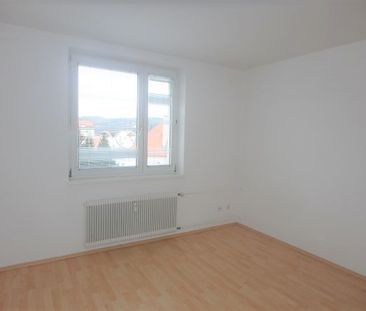 3-Zimmer Wohnung mit Balkon im letzten Liftstock - Foto 2