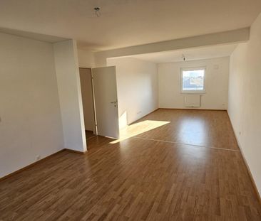 PREISREDUKTION! 3- ZIMMERWOHNUNG mit LOGGIA - Foto 2