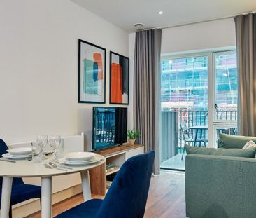 406, 4 Barking Wharf Square, Apo Barking - Photo 5