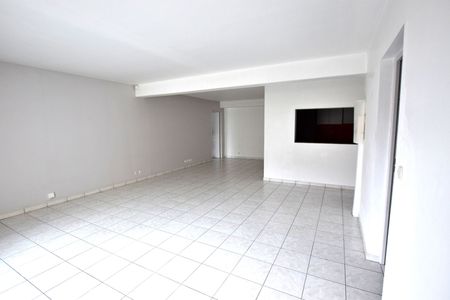 Location appartement 2 pièces, 68.33m², Gif-sur-Yvette - Photo 2