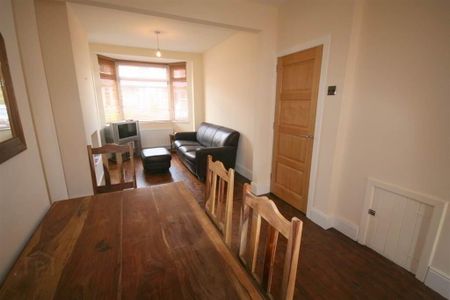 4 Willowholme Drive, Belfast, BT6 8PA - Photo 3