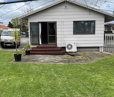 small 3 bedroom - Photo 4