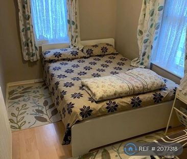 4 bedroom terraced house to rent - Photo 4