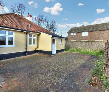 2 bedroom detached bungalow to rent - Photo 1