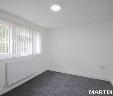 5 bedroom end of terrace house to rent - Photo 4