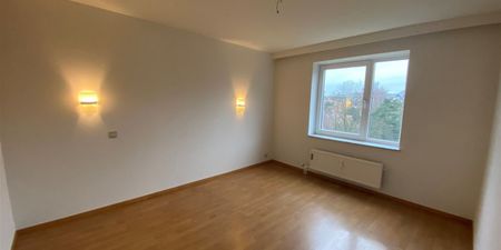 Appartement te huur in Evere voor € 1.100 met 2 slaapkamers - Foto 4