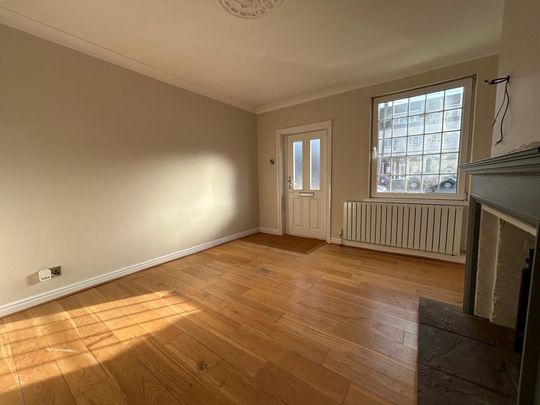 3 bedroom end of terrace house to rent - Photo 1