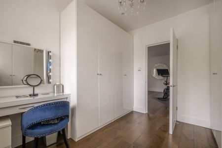 5 bedroom detached house to rent - Photo 2