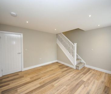 3 bedroom end of terrace house to rent - Photo 3