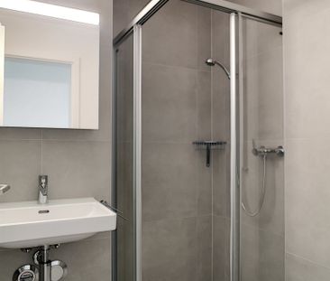 Moderne 3.5 Zimmerwohnung in Heitenried - Photo 4