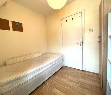 1 Bed Maisonette, Levita House, NW1 - Photo 2