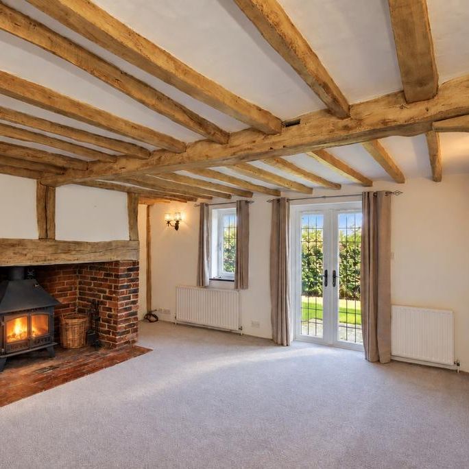 5 bedroom detached house to rent - Photo 1