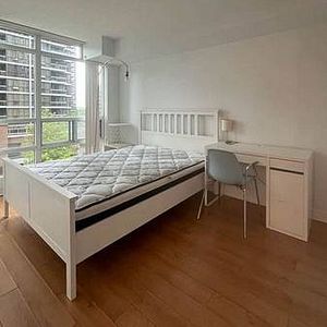 Sheppard/Yonge Spacious 1Bdrm Modern Kitchen 1Parking Furnished - Photo 2