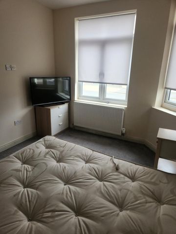 WF6, Normanton - Photo 4