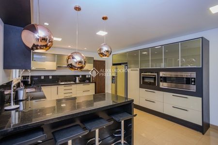 Casa em Condomínio com 4 quartos e 445m² para alugar em Cavalhada, Porto Alegre. - Photo 2