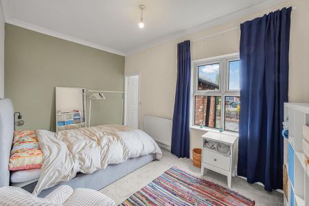 3 bedroom semi-detached house to rent - Photo 5