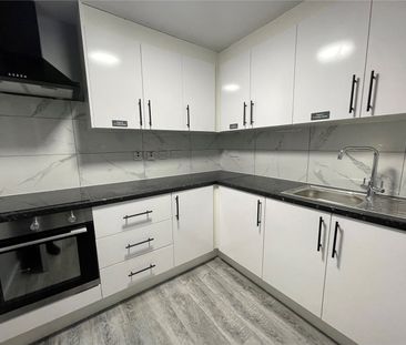 property to rent - Photo 5
