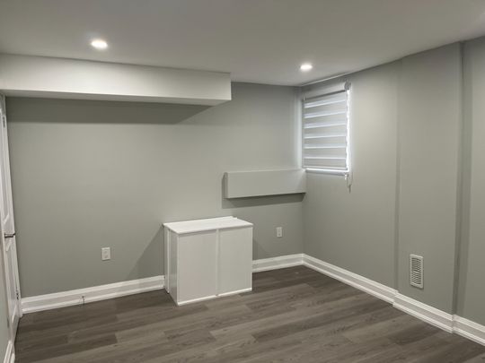 For Lease - 1195 McEachern Court Unit# Basement, Milton, Ontario - Photo 1