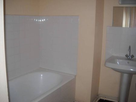 Appartement 3 pièces - - Photo 3