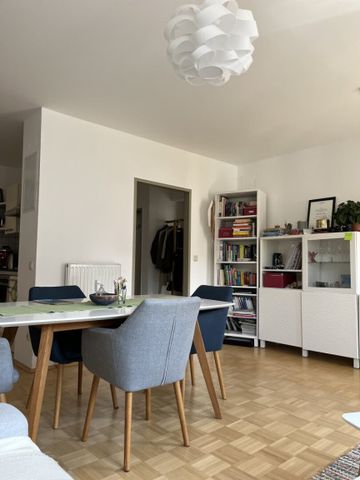 Entzückende 2-Zimmer-Wohnung mit Balkon und Tiefgaragenplatz - Foto 2