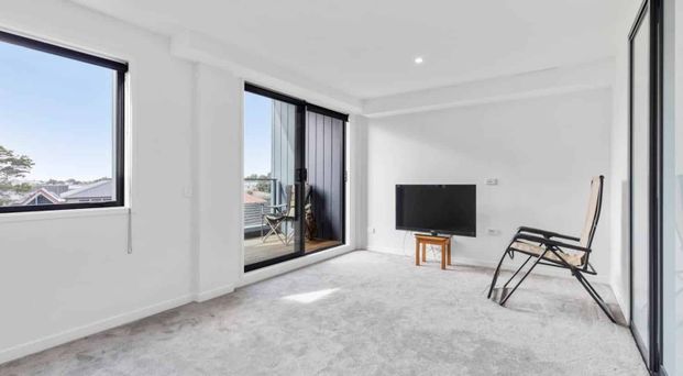 Perfect for Airport, Middlemore workers, singl... - Photo 1