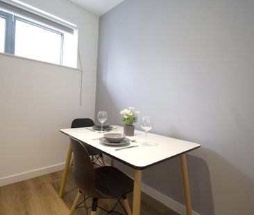 2 bedroom apartment to rent - Photo 2