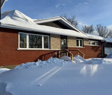 Fully remodelled bungalow for rent - Photo 1