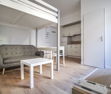 Location Appartement 1 pièce 17m² - Photo 2