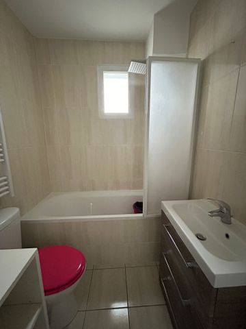 Location Appartement 2 pièces 31m² SARTROUVILLE 78500 - Photo 4