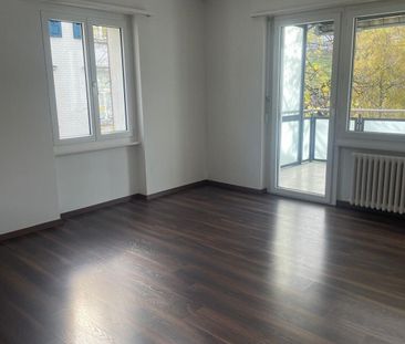 Luminous 4-room apartment with balcony and plenty of space - Photo 1