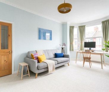 3 bedroom apartment to rent - Photo 3