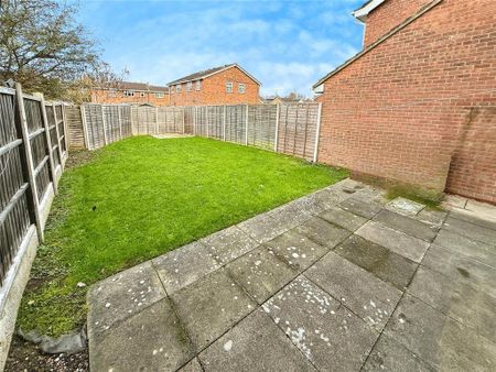 2 bedroom semi-detached house to rent - Photo 2