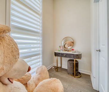 For Lease - 7 Proud Court, Aurora, Ontario - Photo 5