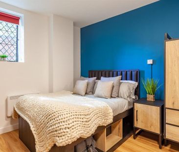 1 bedroom in a flat share to rent - Photo 1