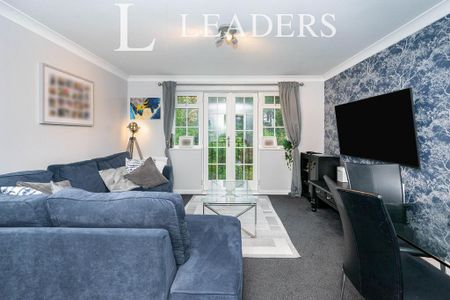 2 bedroom flat to rent - Photo 2