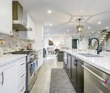 For Lease - 3035 Saracen Court, Mississauga, Ontario - Photo 2